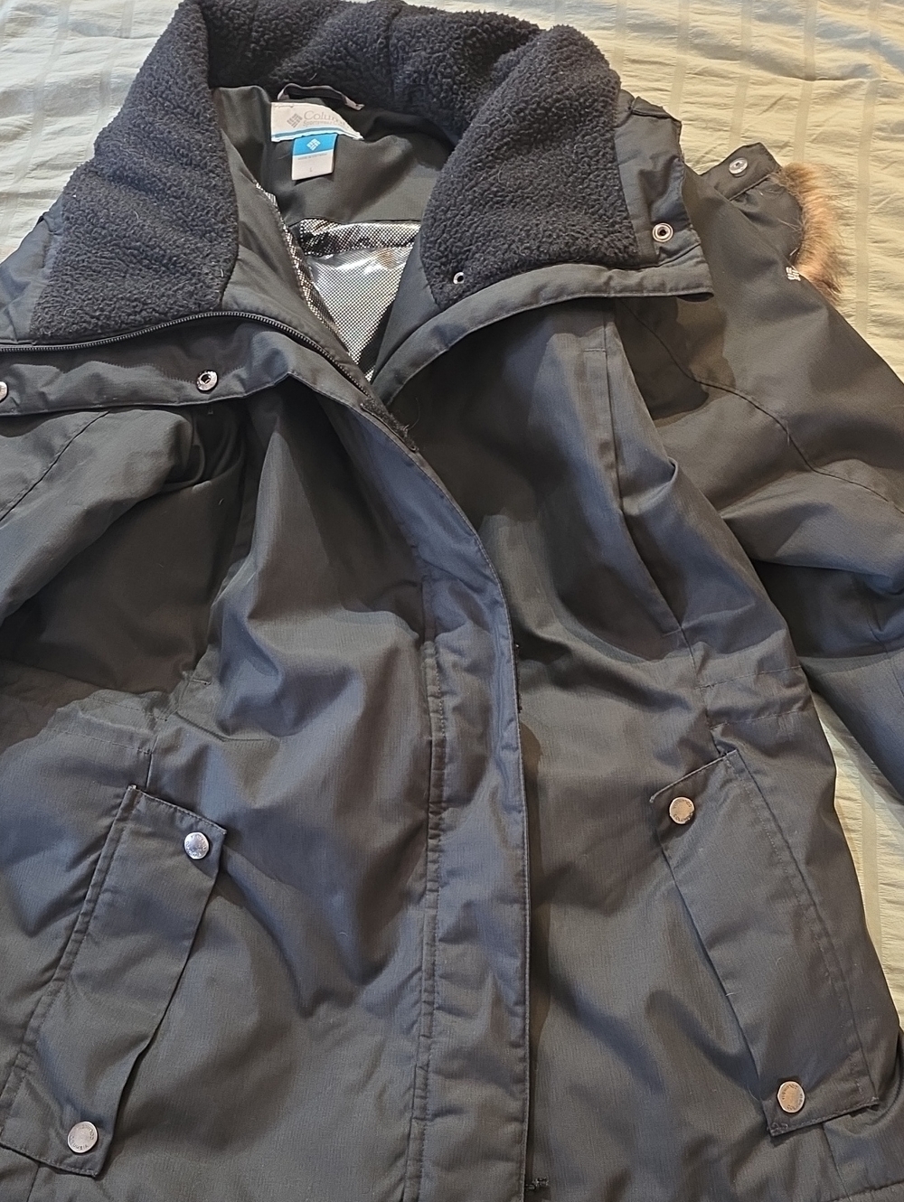 Columbia Women's Black Ski & Snow Jacket with Fleece Collar